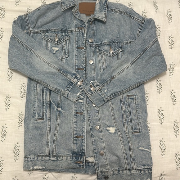 Oversized AE jean jacket - Picture 2 of 6